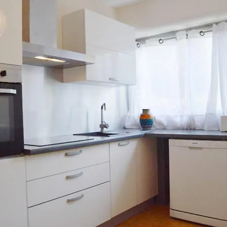Apartmán Avec Piscine & Tennis, Terrasse Ensoleillee, Garage Prive - - Fr-1-252-126 Antibes